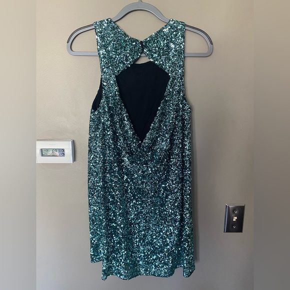 NWT BL^NK LONDON X ANTHROPOLOGIE Cerro Seafoam Sequin Mini Dress Size Small - Picture 4 of 9